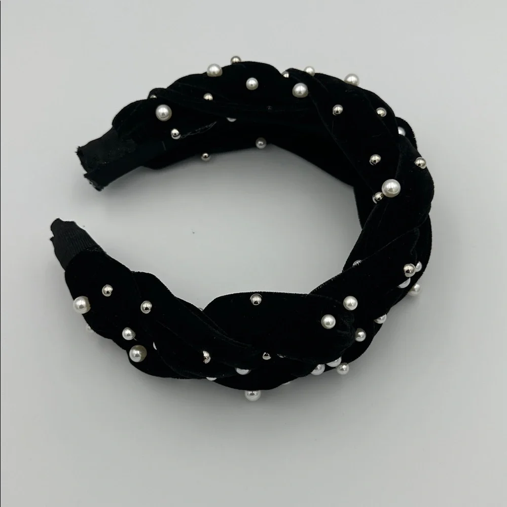 Luxy Black Velvet Headband with Beads and Pearls